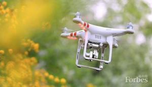 七分术，三分商：大疆创新如何成为全球头号无人机玩家