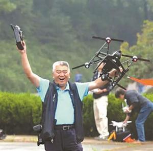 “无人机航拍组合”欲拍100所高校