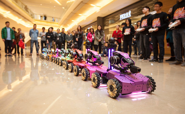 RoboMasters机器人车队巡演_宇辰网_让世界读懂无人机_全球专业无人机服务资讯平台