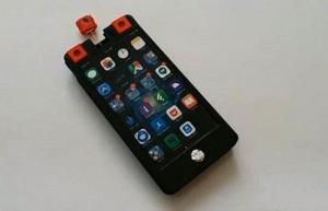 英国公司推出内置微型无人机手机壳