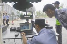 雷达监控 成都警方启动无人机反制措施