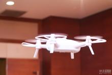 售3299元！昊翔发自拍无人机Breeze轻风