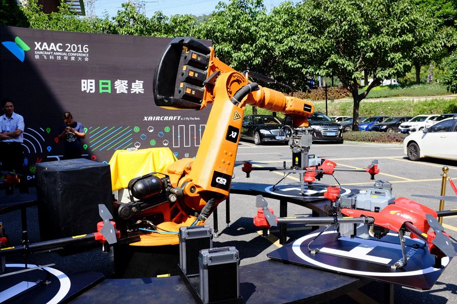 搬砖机器人也来帮农民伯伯来种地了