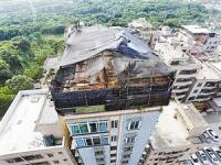 无人机航拍发现高层违建 高空吊车送工人上楼顶拆除