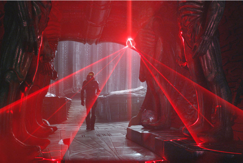 无人机地图探索不安全的洞穴和寻找矿产矿山