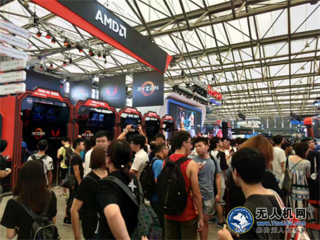 无人机与美女共舞！ Chinajoy高巨现场为你演绎！