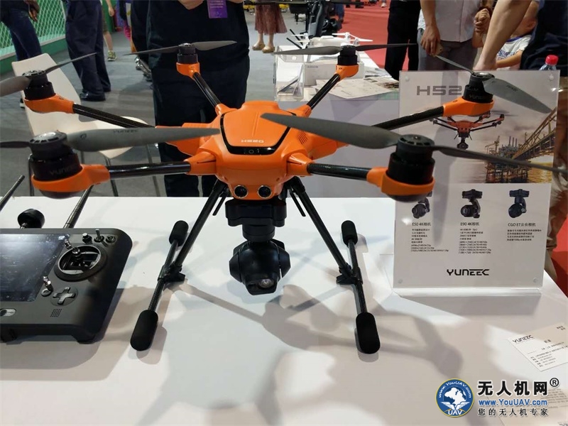 昊翔携新机亮相2017世界机器人大会