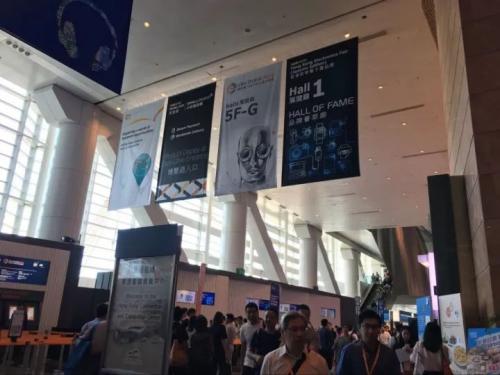 极翼亮相香港秋季电子展 新品手持云台惊艳歪果仁