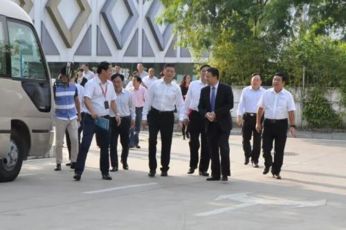 深圳市政协主席戴北方等领导一行莅临全球鹰无人机视察指导