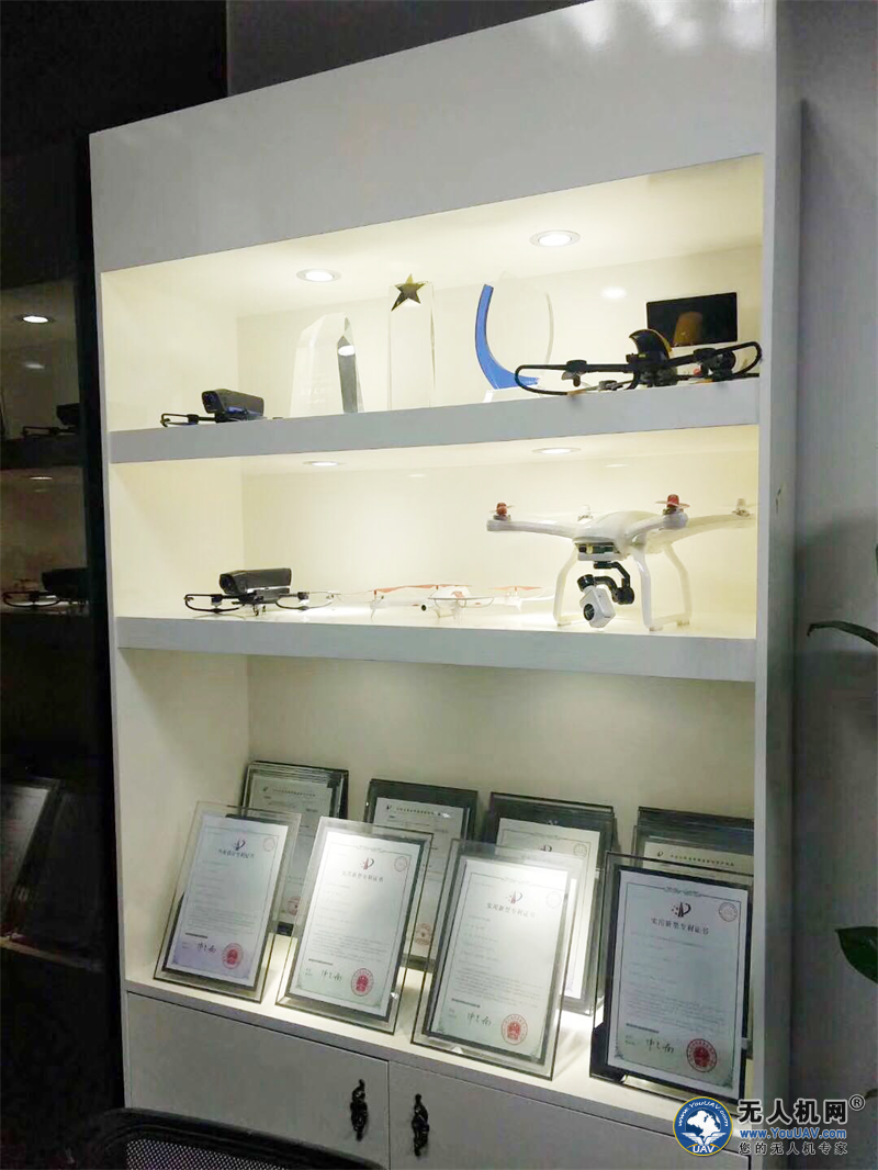 开云足球到访览意科技（上海）有限公司！