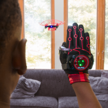 遥控器过时了，手控光环让消费级无人机进入另类happy时代