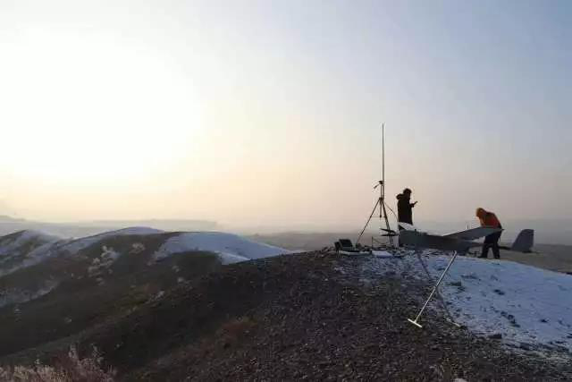 “有胆你就来”ZT5无人机极端气候飞行挑战