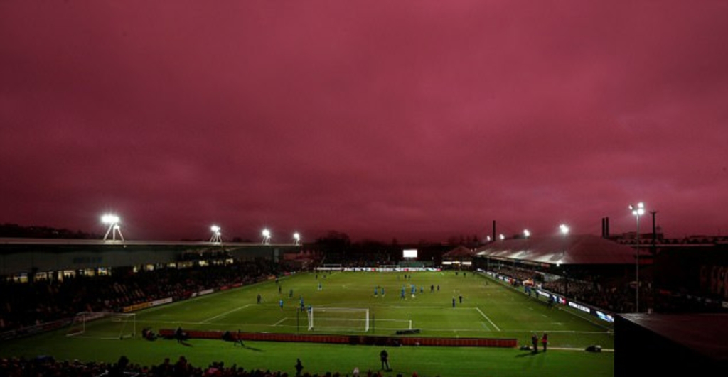 无人机中断FA足球比赛