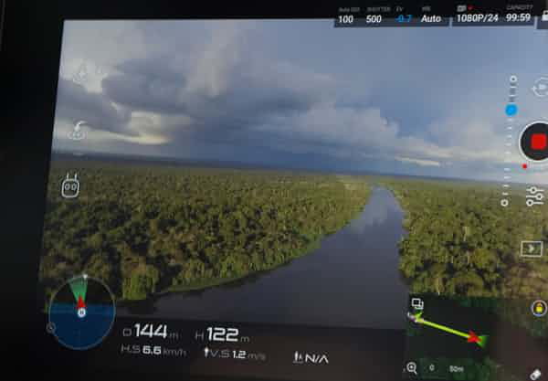 无人机探索查亚马逊海豚之谜