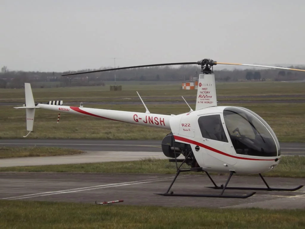 直升机坠毁事件不可妄下结论