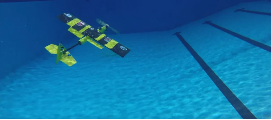 EagleRay两栖固定翼无人机