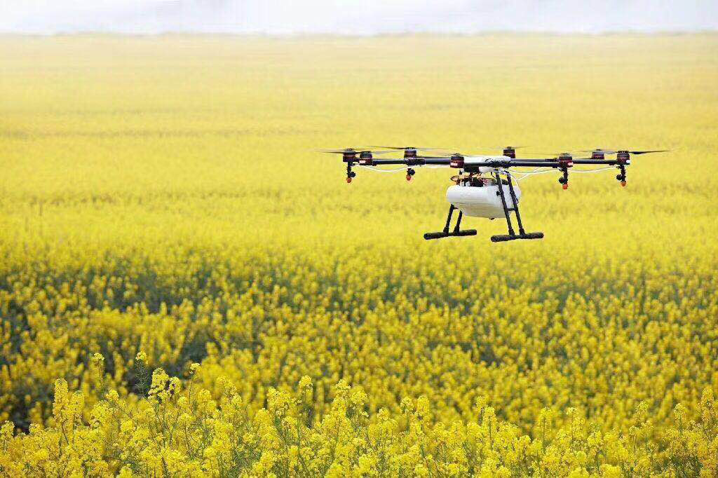 无人机在精准农业中扮演重要角色