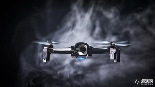 大疆御对手来了 Parrot无人机Anafi折叠、4K HDR、变焦样样精通