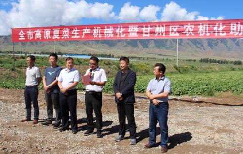 植保无人机助阵甘州区农机化助力产业扶贫现场演示会