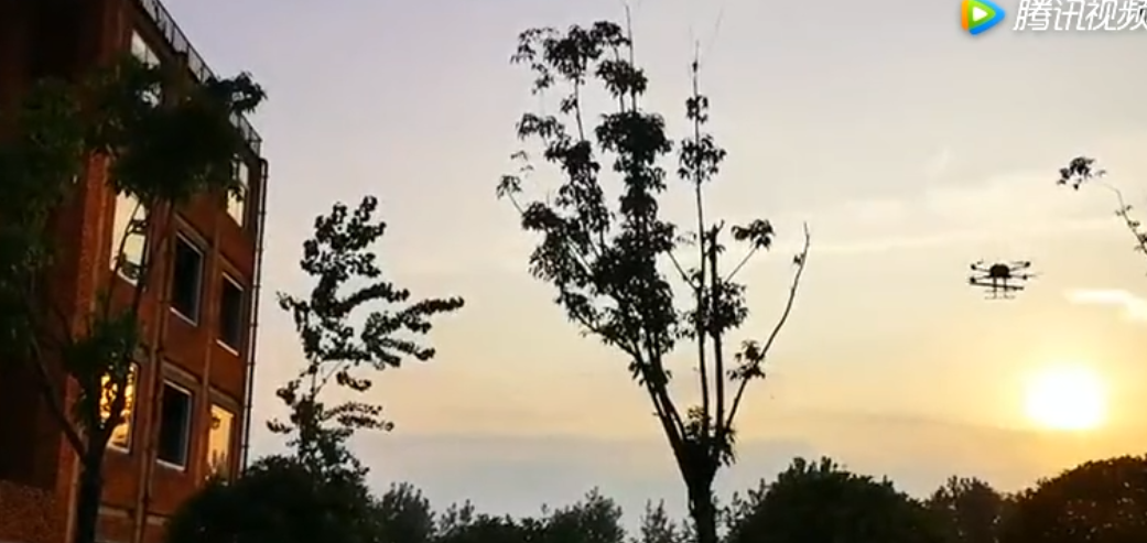 华科尔无人机空投投灭火弹 