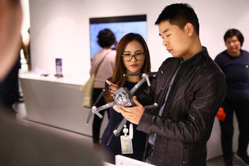 人才问题成无人机应用瓶颈，大疆在呼声中推动技术开源