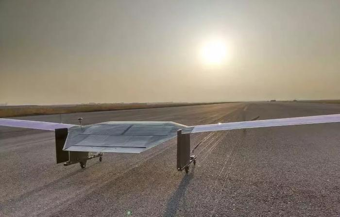 “魅影”太阳能Wi-Fi无人机亮相珠海航展