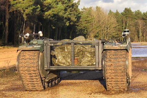 英国国防部测试无人机和无人驾驶车辆