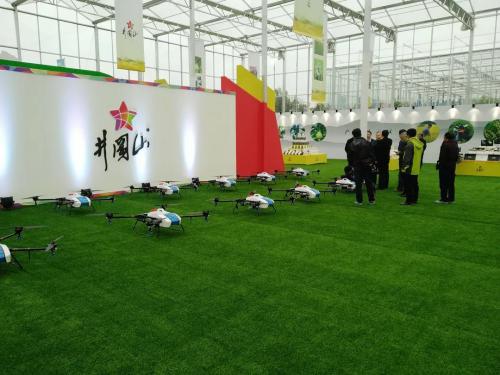 江西省副省长胡强视察天翔无人机