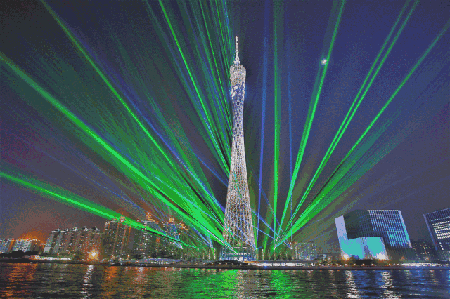 广州国际灯光节再次霸屏，亿航白鹭无人机编队带你穿梭改革开放40年