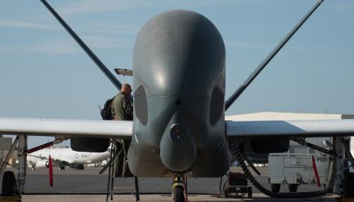 美国RQ-4全球鹰无人机在波罗的海俄罗斯飞地附近实施侦查