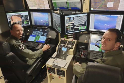 荷兰空军“死神”无人机操作员在美国接受培训