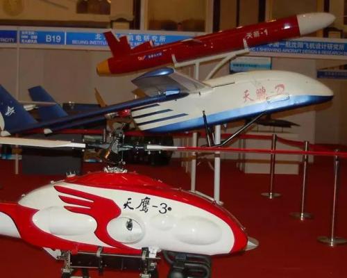 那一年 汶川地震首张无人机航拍图片在此次无人机大会上展示 