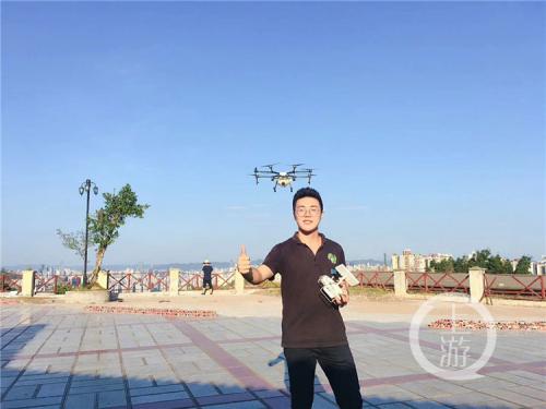 AOPA证了解下！这名大三学生，也是一名无人机持证机长