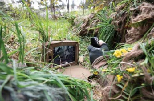 口袋无人机 世界最小军用无人机价格“不美丽”