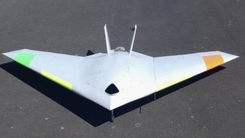 英国研发世界首款无控制面无人机