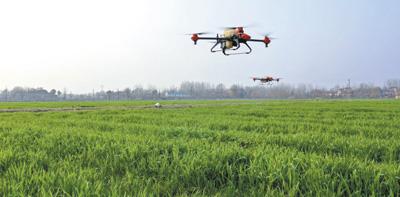 植保无人机 为全县农作物保驾护航