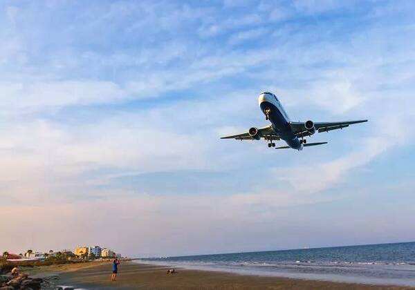 英国考虑往海湾派无人机