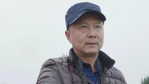 残疾飞手陆兴建：独手操纵植保无人机 全机械化种数百亩地