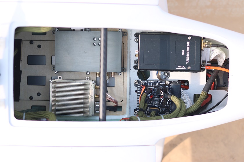 “虎翼”JHV-11复合翼无人机系统