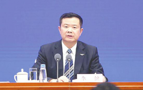 中国民航局李健：激发通用航空活力 扩大无人机综合管理试点