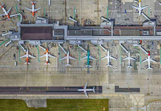 英国警方误抓“黑飞者”，赔偿20万英镑