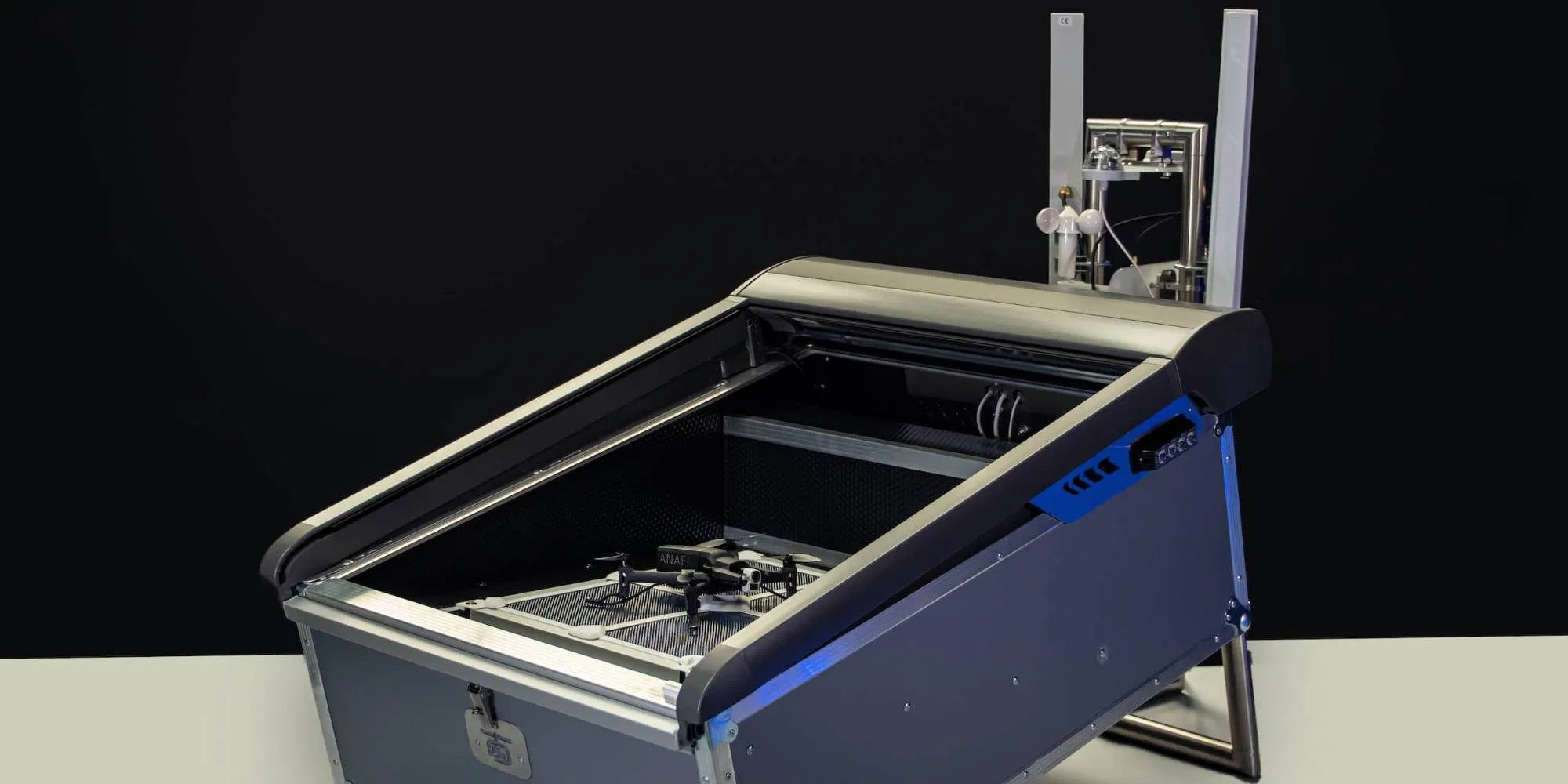 Parrot与Hoverseen合作 打造无人机自动机场解决方案