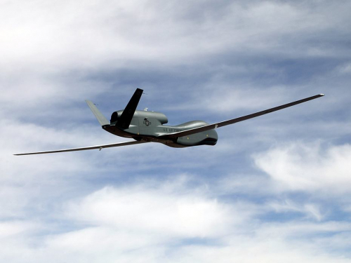  北约“全球鹰”无人机接连进驻意大利境内基地