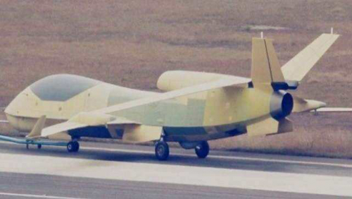 国产新隐身无人机亮相！助东风导弹精准打击航母，号称东风之眼