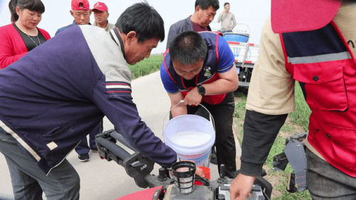 河北武邑：植保无人机 飞防增效保丰收