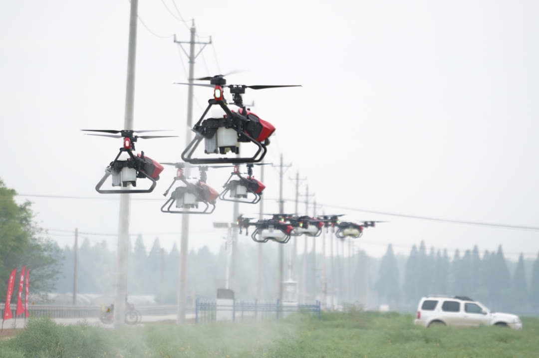 奋斗百年路，启航新征程，极飞人以科技助力乡村振兴！