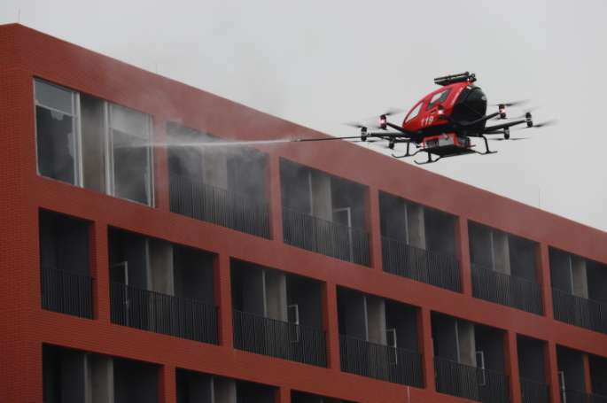 亿航智能系列款式无人机——青岛莱西高空消防救援“显神通”
