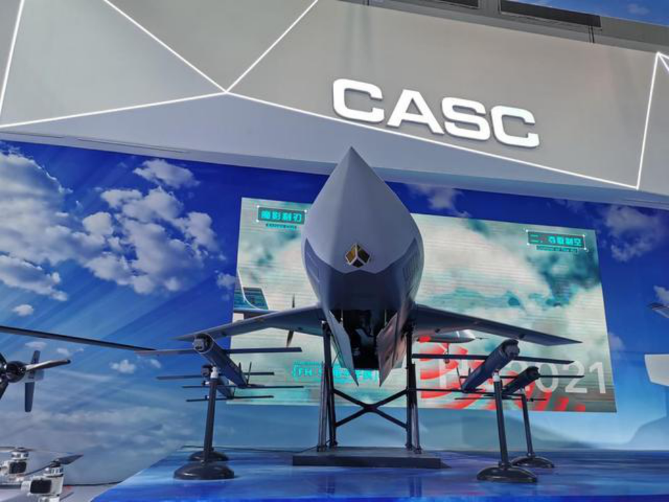 珠海航展首场飞行表演 直击航展现场