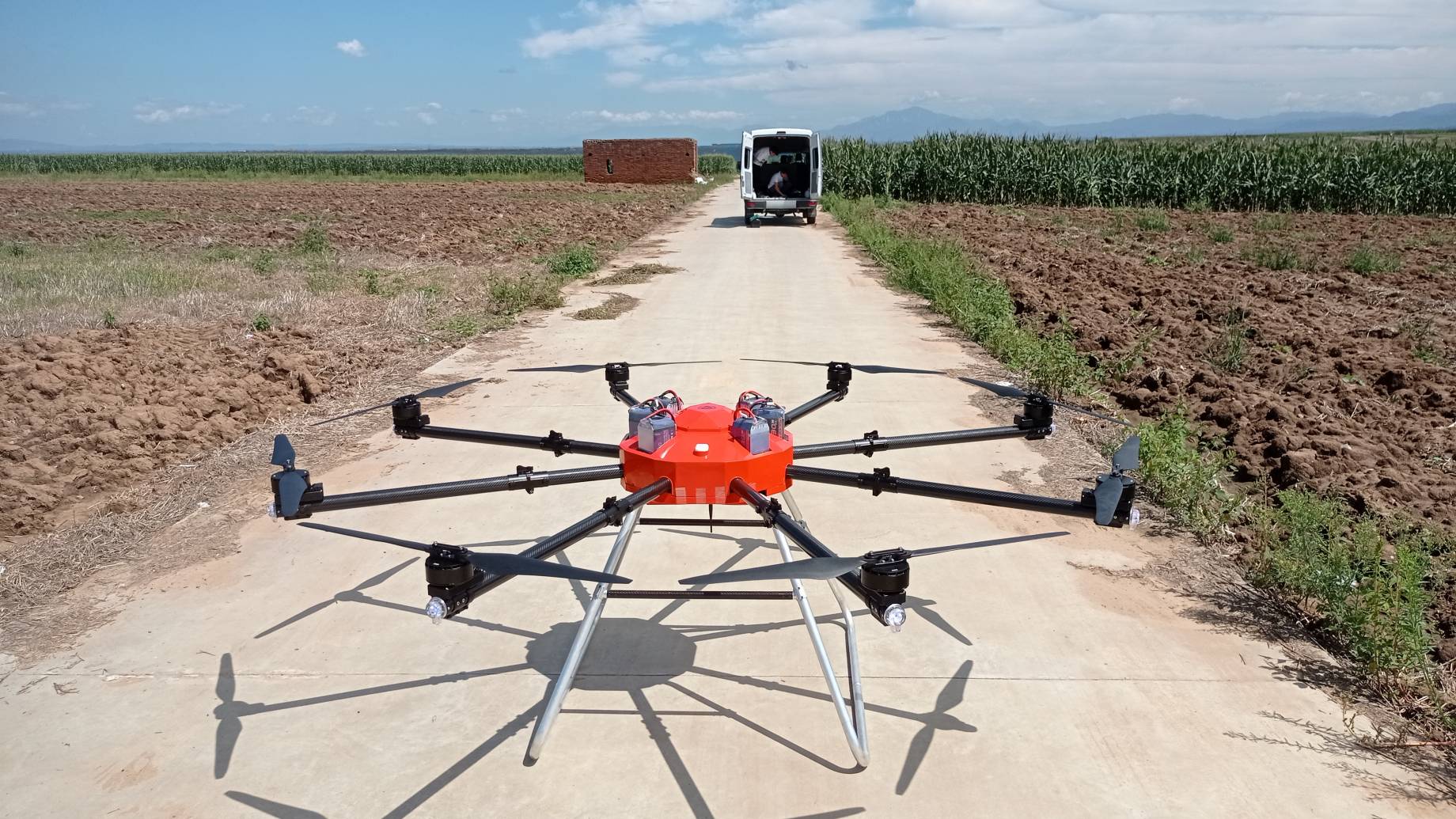 航空消防投弹灭火及物资投送系统 （八旋翼重载无人机）