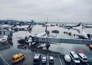 航空快讯丨继北京成都后，谁将是下一个拥有双4F机场的城市？2021年全球最繁忙的10个机场；到2025适航审定能力比肩欧美！